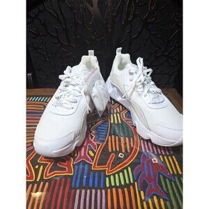 Size 11.5 - Nike RYZ 365 2 White W